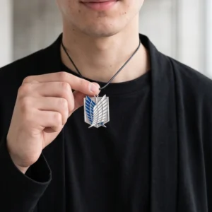 Collar de Shingeki no Kyojin - Insignia Alas de la Libertad